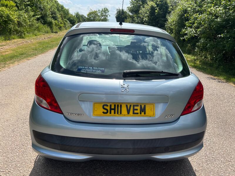 PEUGEOT 207