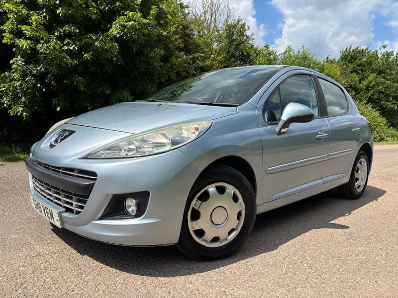 PEUGEOT 207