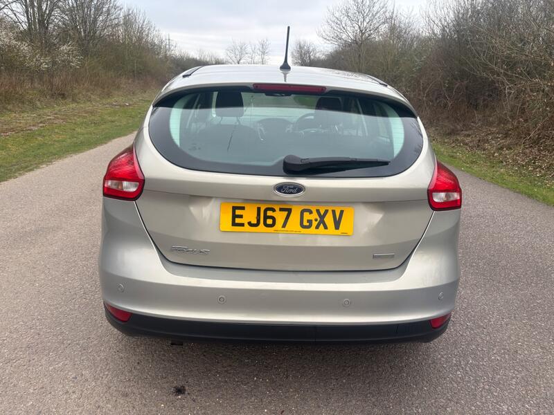 FORD FOCUS