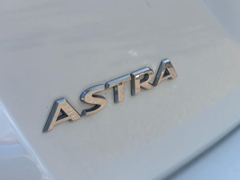 VAUXHALL ASTRA