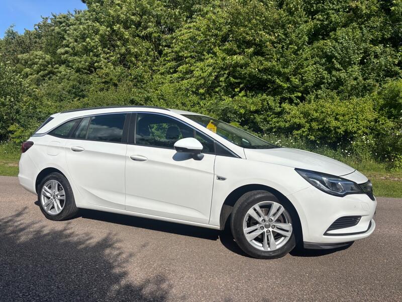 VAUXHALL ASTRA