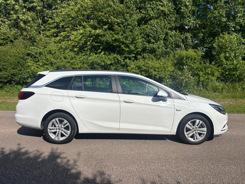 VAUXHALL ASTRA