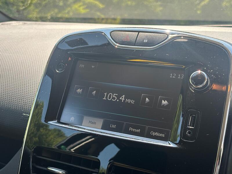 RENAULT CLIO