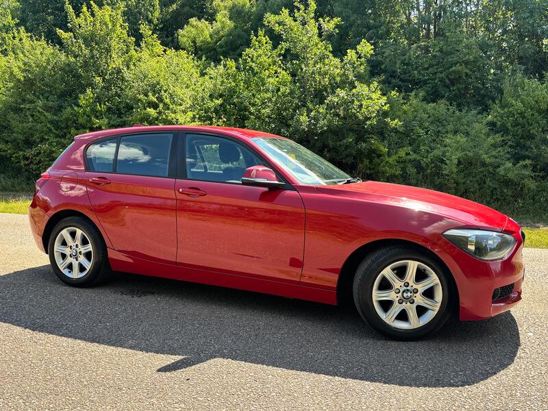 BMW 1 SERIES