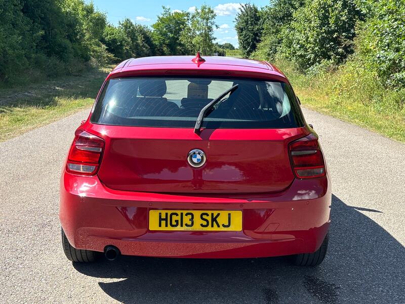 BMW 1 SERIES