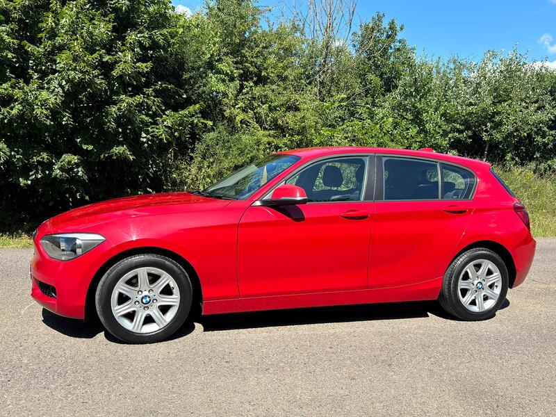 BMW 1 SERIES