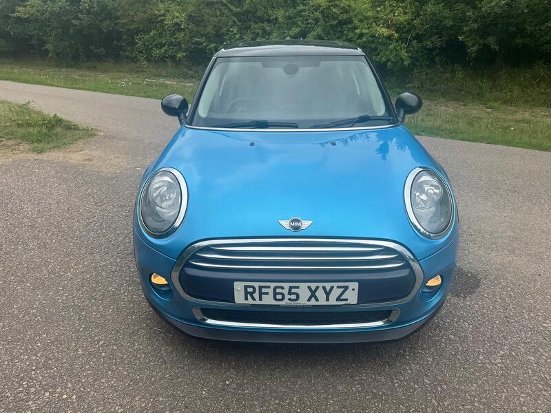 MINI HATCH